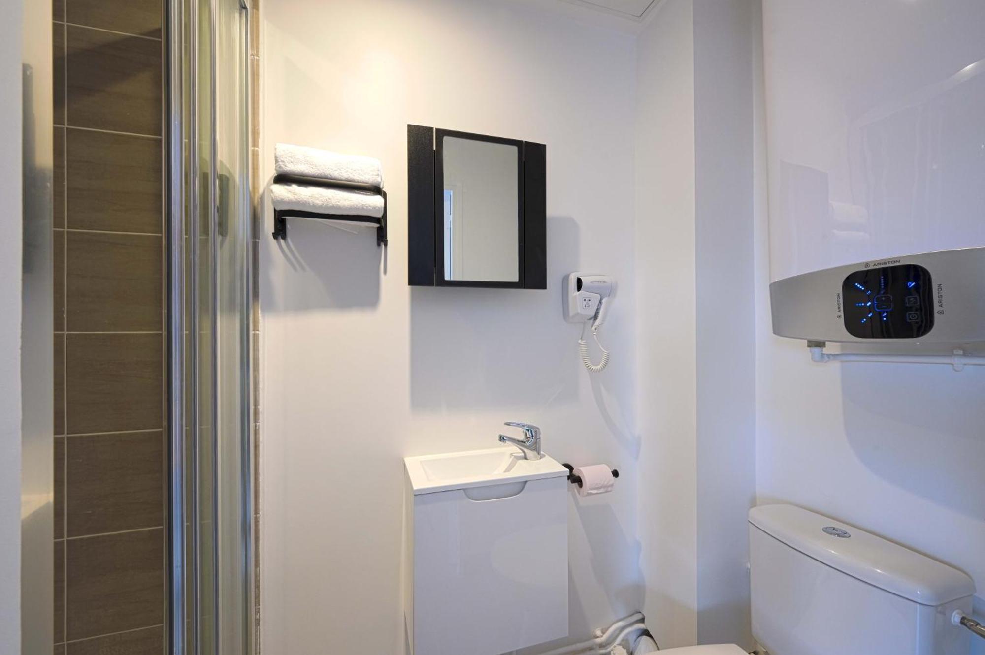 Modern Bright Apartment In Appart'Hotel Saint-Maur-des-Fossés Eksteriør billede
